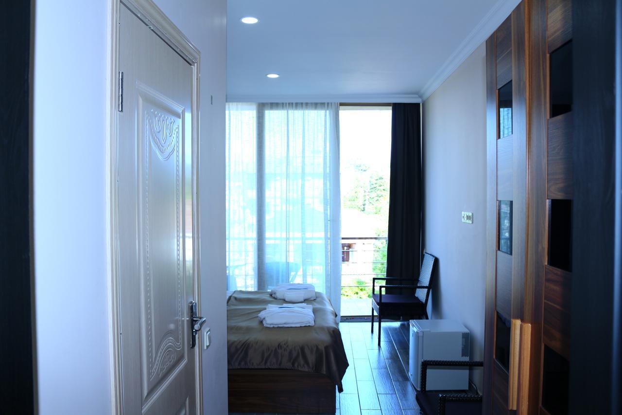 Hotel Lazi 科布列季 外观 照片