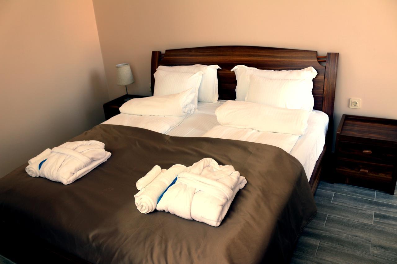 Hotel Lazi 科布列季 外观 照片