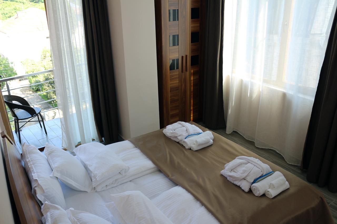 Hotel Lazi 科布列季 外观 照片