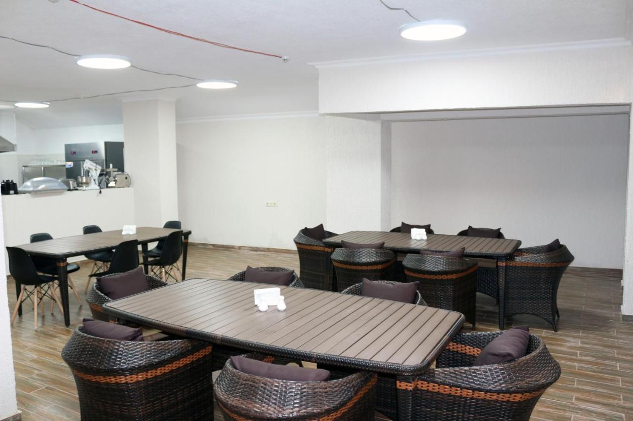 Hotel Lazi 科布列季 外观 照片