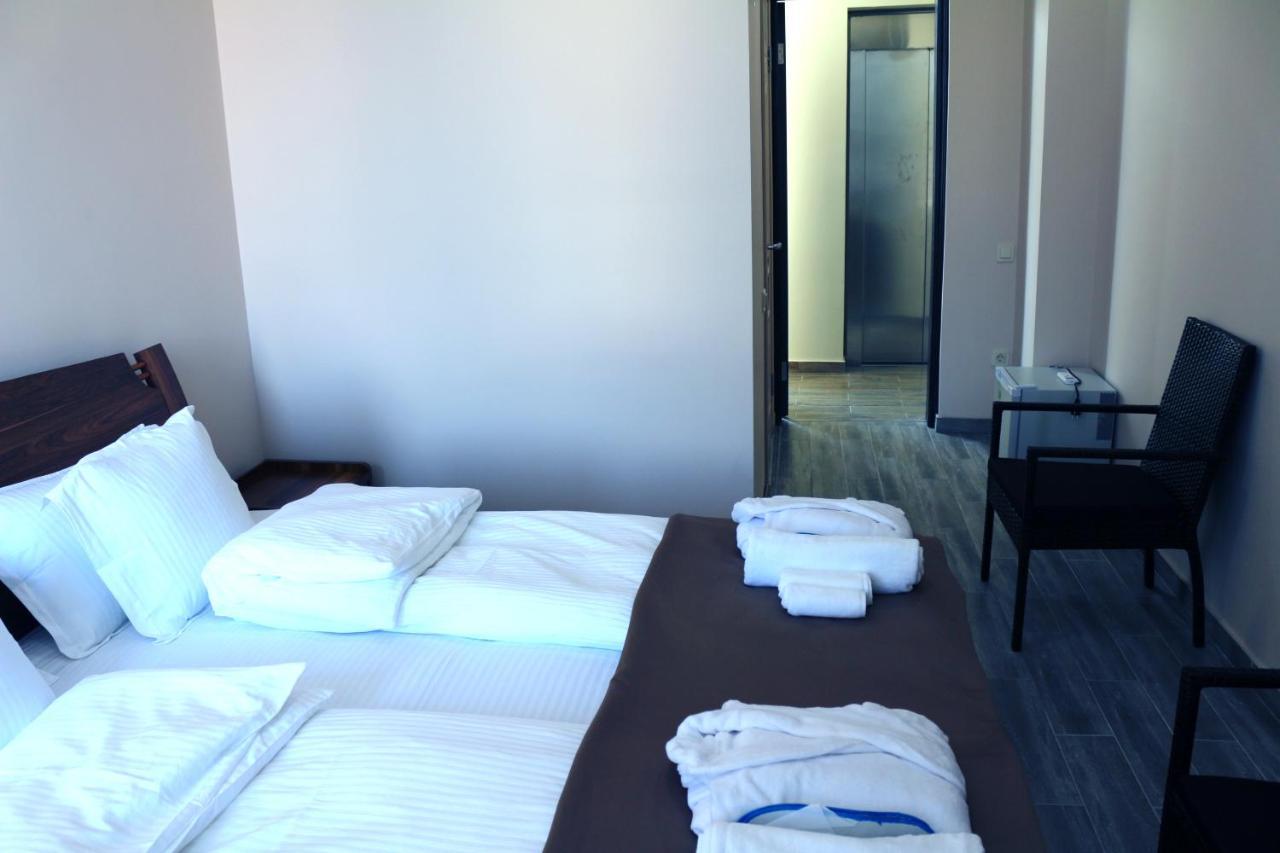 Hotel Lazi 科布列季 外观 照片