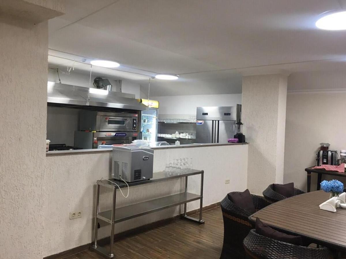 Hotel Lazi 科布列季 外观 照片