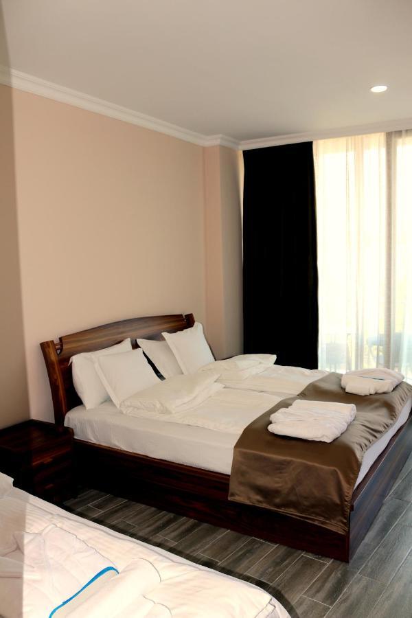 Hotel Lazi 科布列季 外观 照片