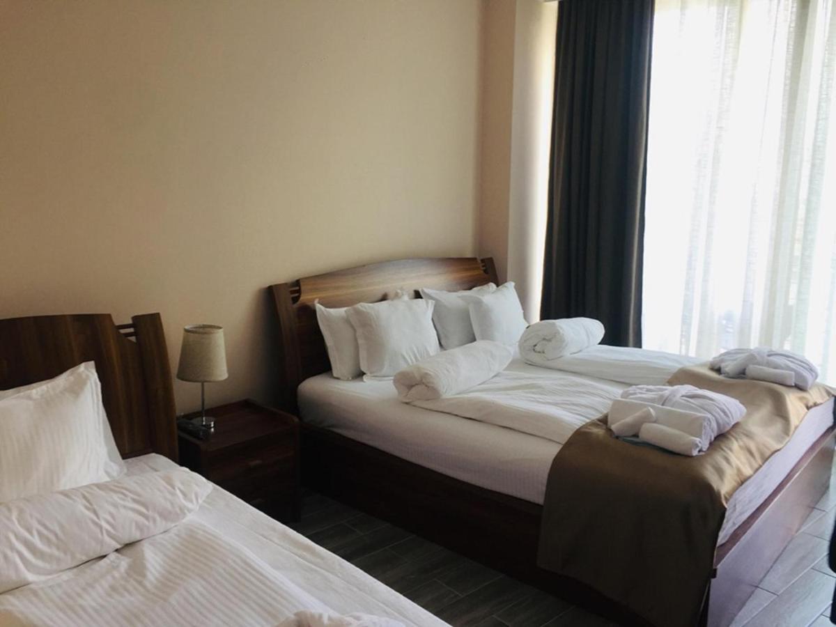 Hotel Lazi 科布列季 外观 照片